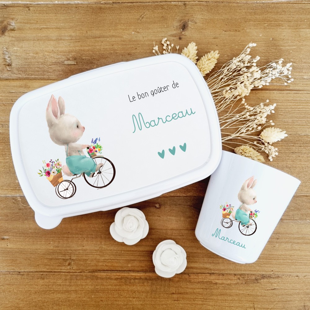Set boite à goûter et gobelet personnalisable motif lapin sur son vélo - Sweet Chic Accessoires