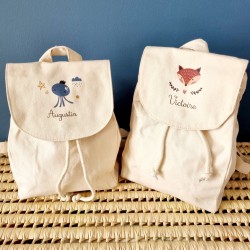 Sac à dos écru personnalisé en coton bio pour enfant – Sweet Chic Accessoires